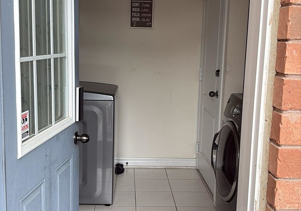 114-lorenzo-circle-brampton-ontario-w13704954