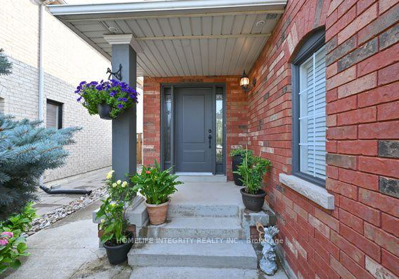 315-ellwood-drive-w-caledon-ontario-w13704986