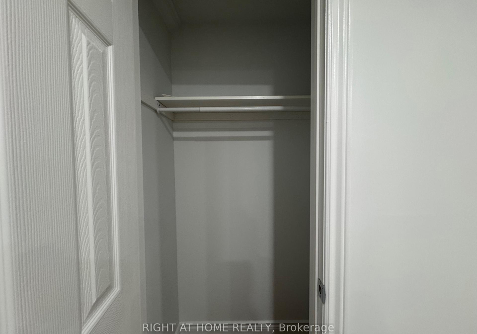 372-winfield-terrace-mississauga-ontario-w13705024