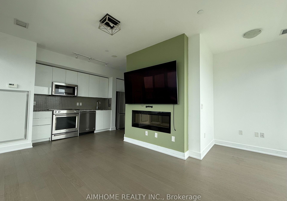 30-shore-breeze-drive-toronto-etobicoke-ontario-w13705036