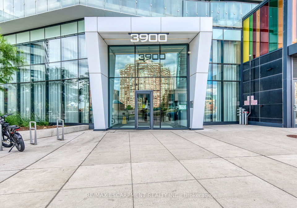 3900-confederation-parkway-mississauga-ontario-w13705234