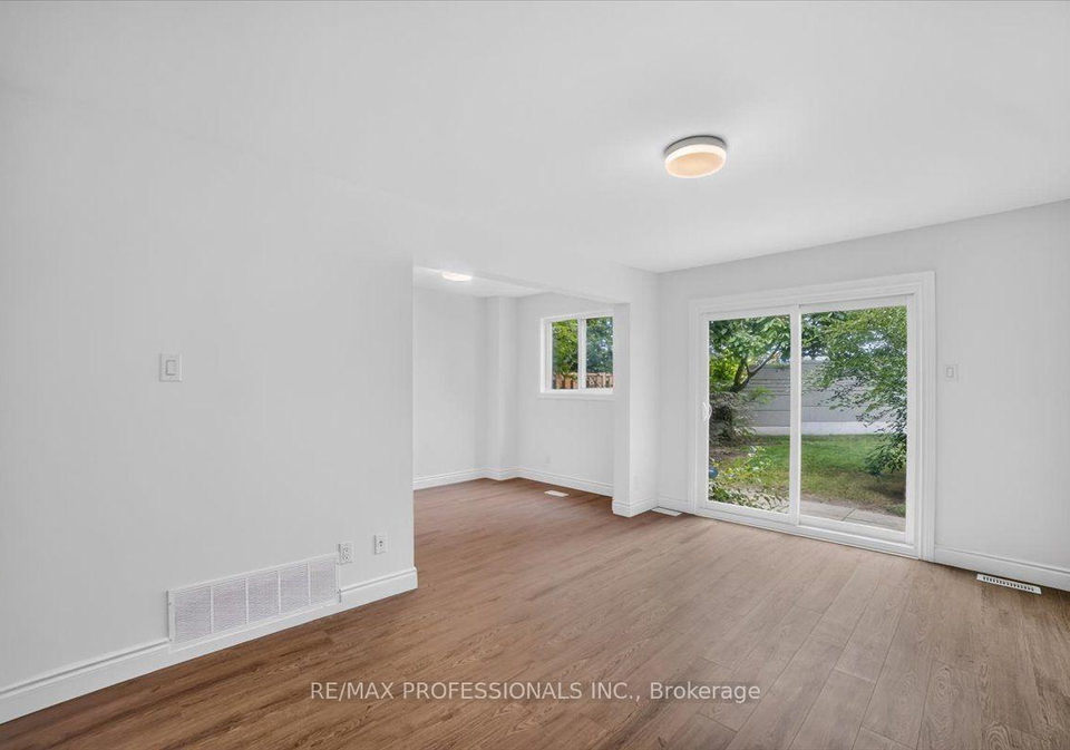 2687-bromsgrove-road-mississauga-ontario-w13705282