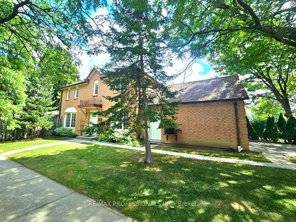 500-silverthorne-crescent-mississauga-ontario-w13705426