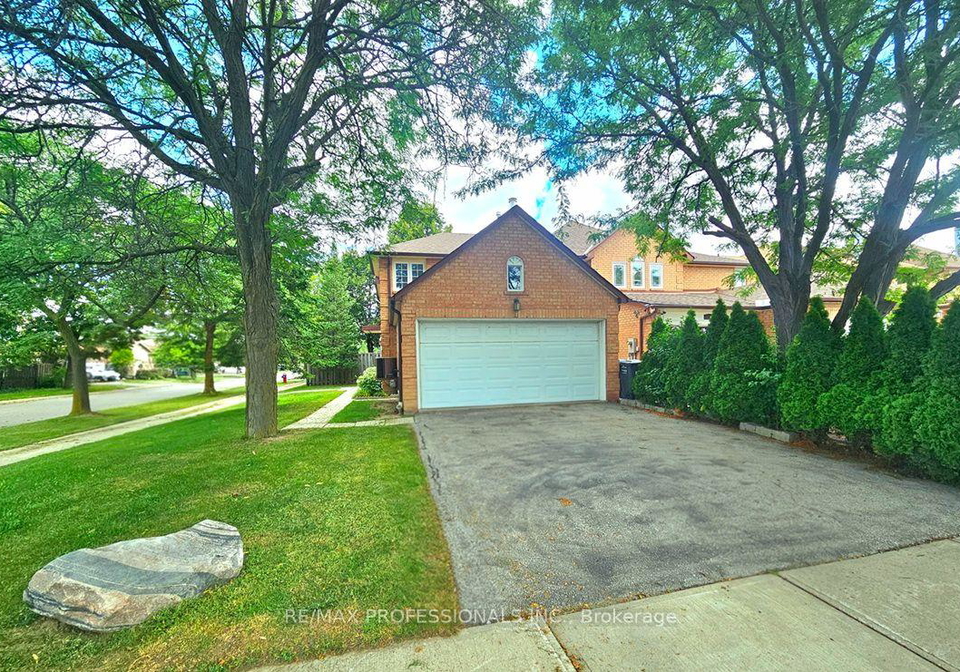500-silverthorne-crescent-mississauga-ontario-w13705426