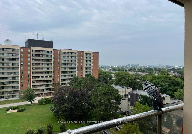 805-four-winds-way-toronto-york-ontario-w13705646