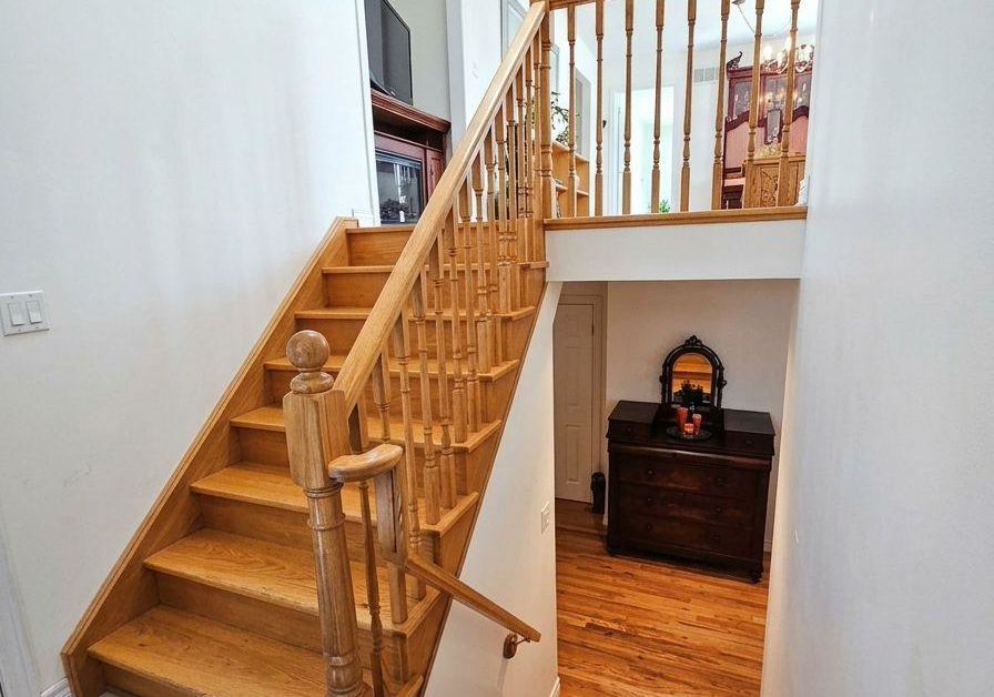 4-kingsley-road-s-halton-hills-ontario-w13705786