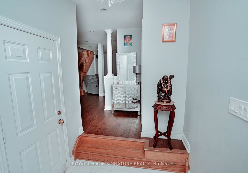 945-mandolin-place-mississauga-ontario-w13705830