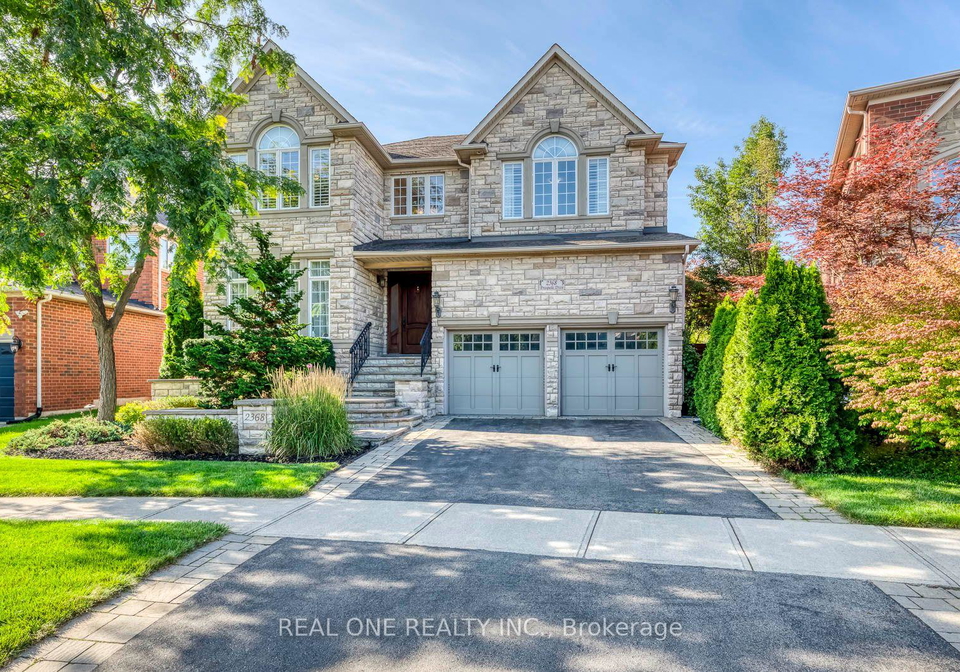 2368-presquile-drive-oakville-ontario-w13705900