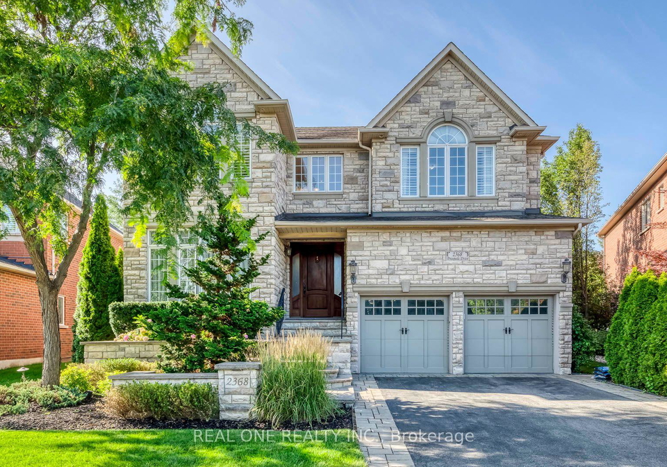 2368-presquile-drive-oakville-ontario-w13705900