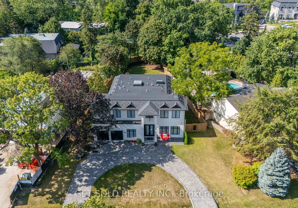 150-wolfdale-avenue-oakville-ontario-w13706006