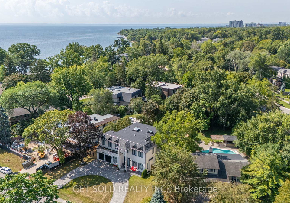 150-wolfdale-avenue-oakville-ontario-w13706006