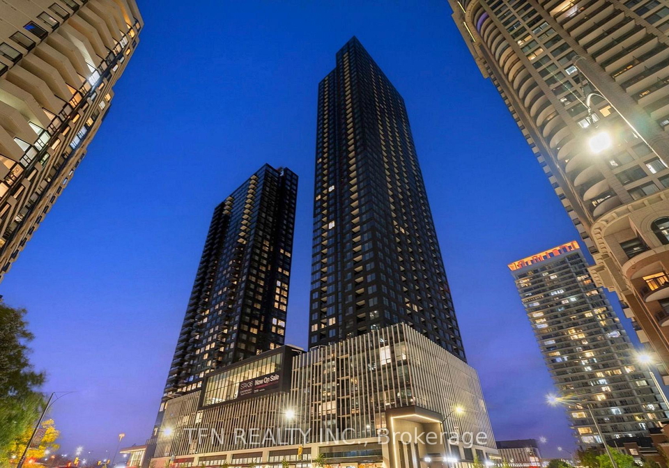 395-square-one-drive-mississauga-ontario-w13706086