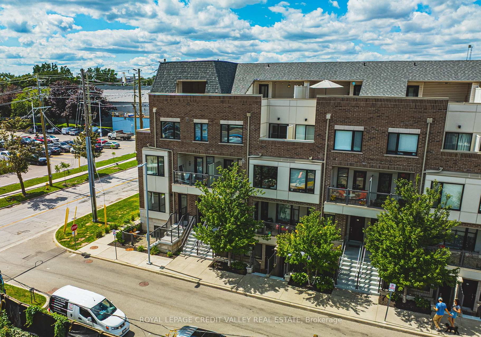 10-drummond-street-toronto-etobicoke-ontario-w13706128