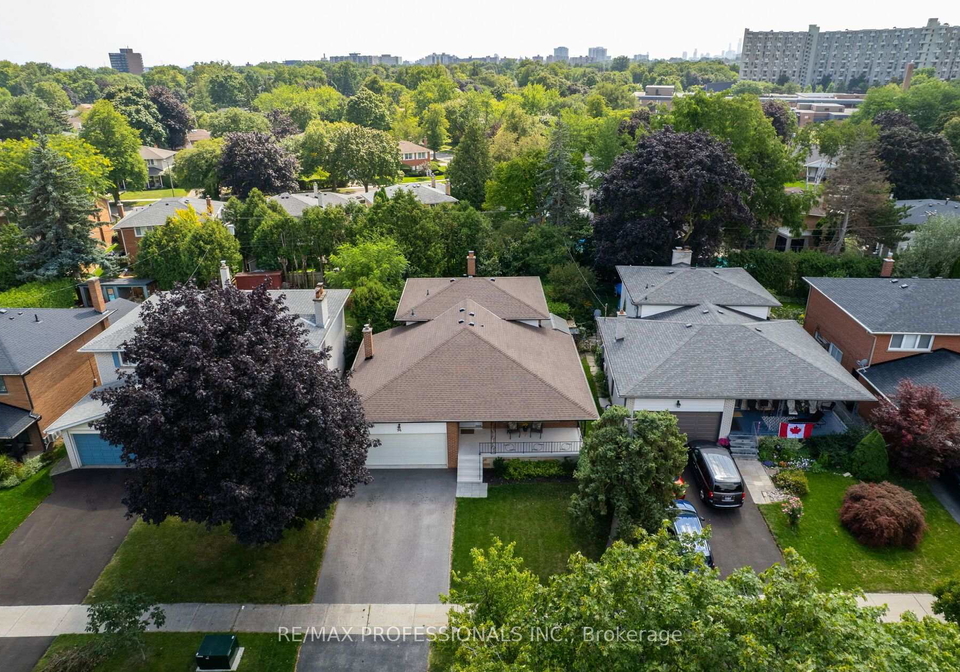 36-thicket-road-toronto-etobicoke-ontario-w13706216