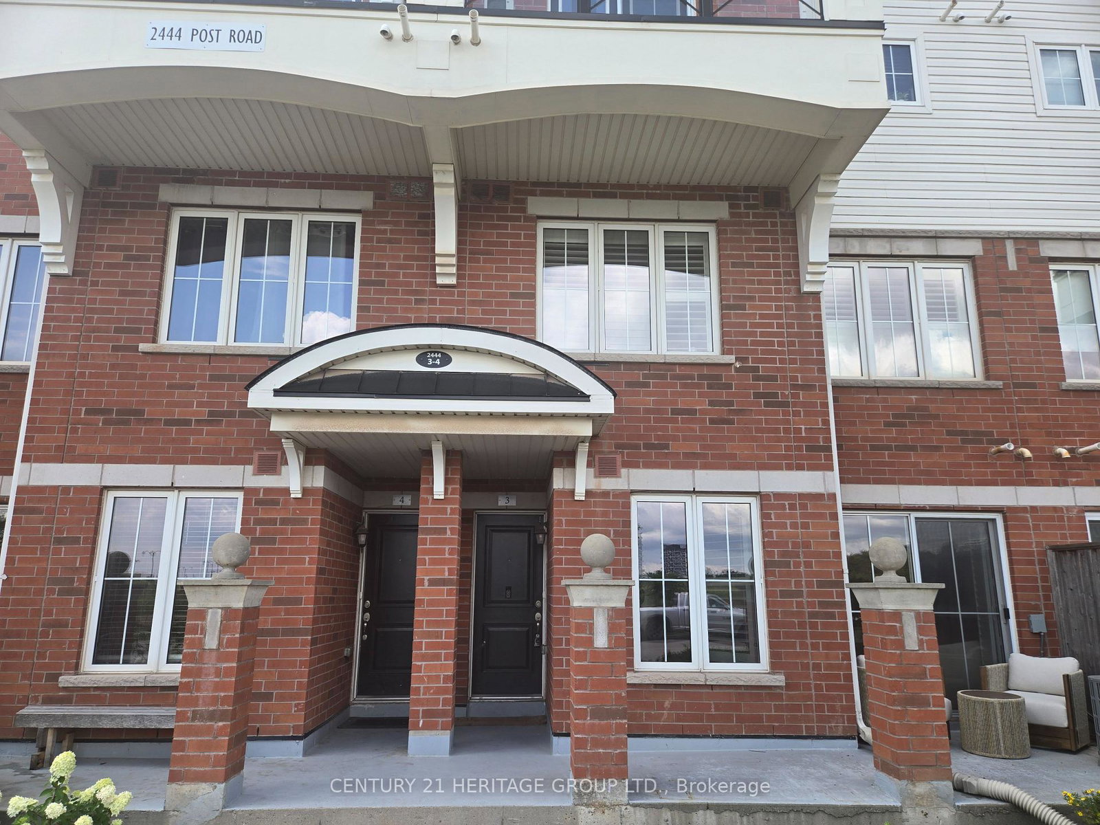 2444-post-road-oakville-ontario-w13706252