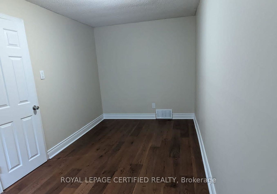 1468-dundas-crescent-mississauga-ontario-w13706314