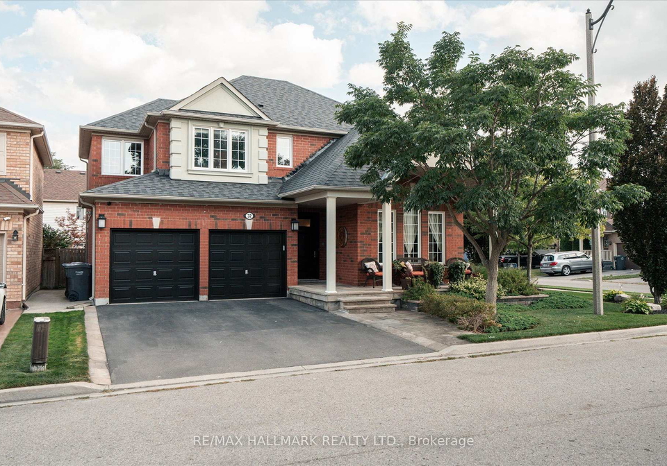 32-redcastle-street-brampton-ontario-w13706336