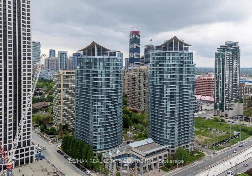33-elm-drive-e-mississauga-ontario-w13706444