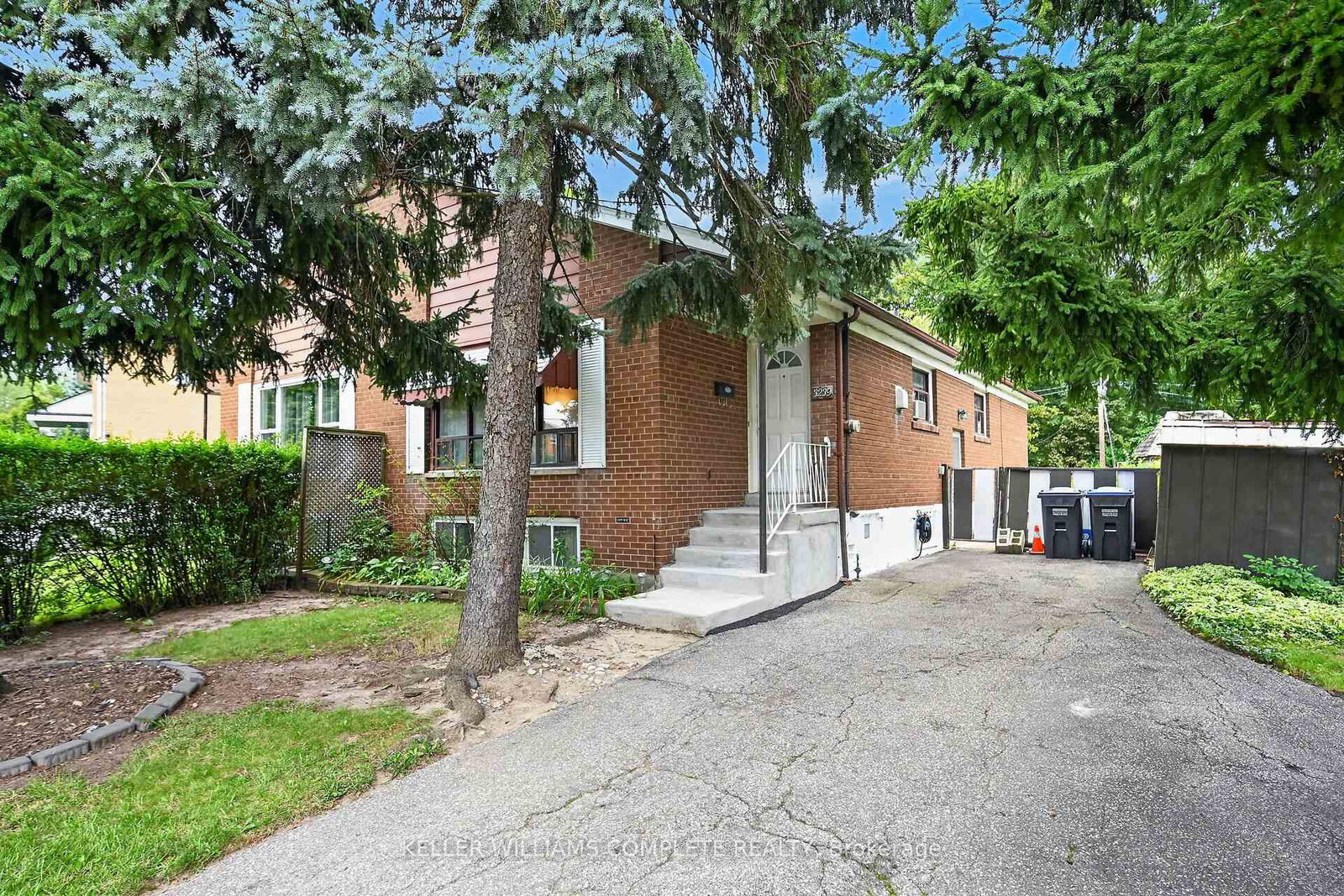 3239-queen-frederica-drive-mississauga-ontario-w13706660