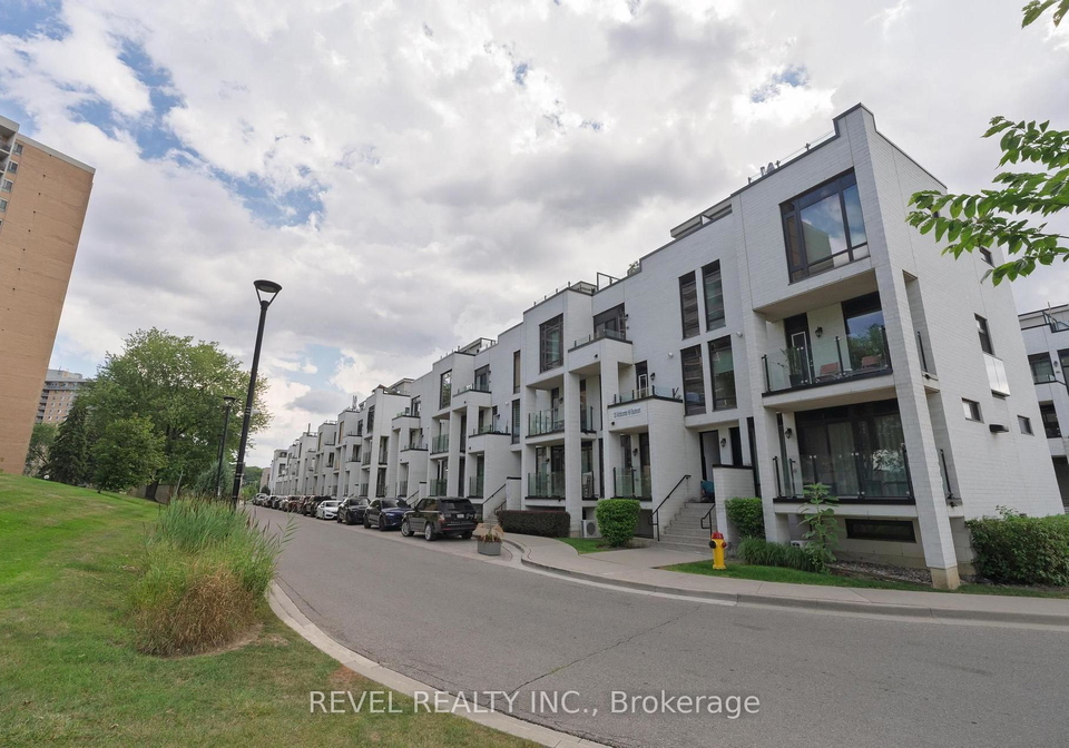 136-widdicombe-hill-boulevard-toronto-etobicoke-ontario-w13706678