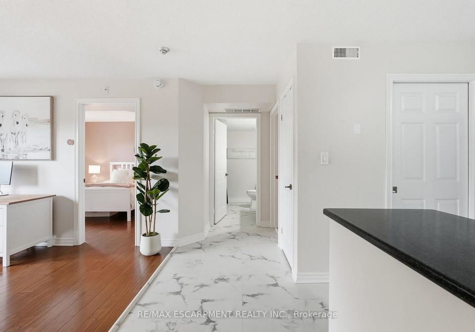 2030-cleaver-avenue-burlington-ontario-w13706742