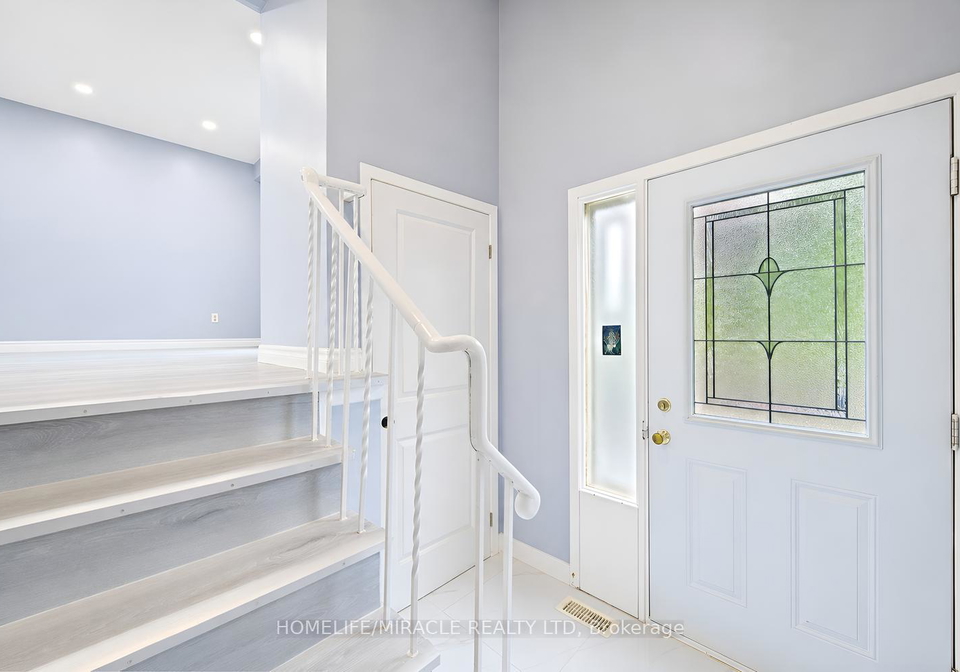 177-westmore-drive-s-toronto-etobicoke-ontario-w13706944