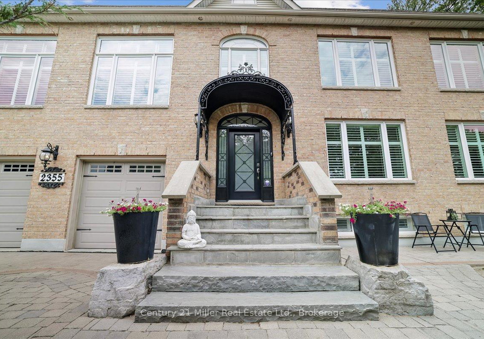 2355-old-carriage-road-mississauga-ontario-w13707034