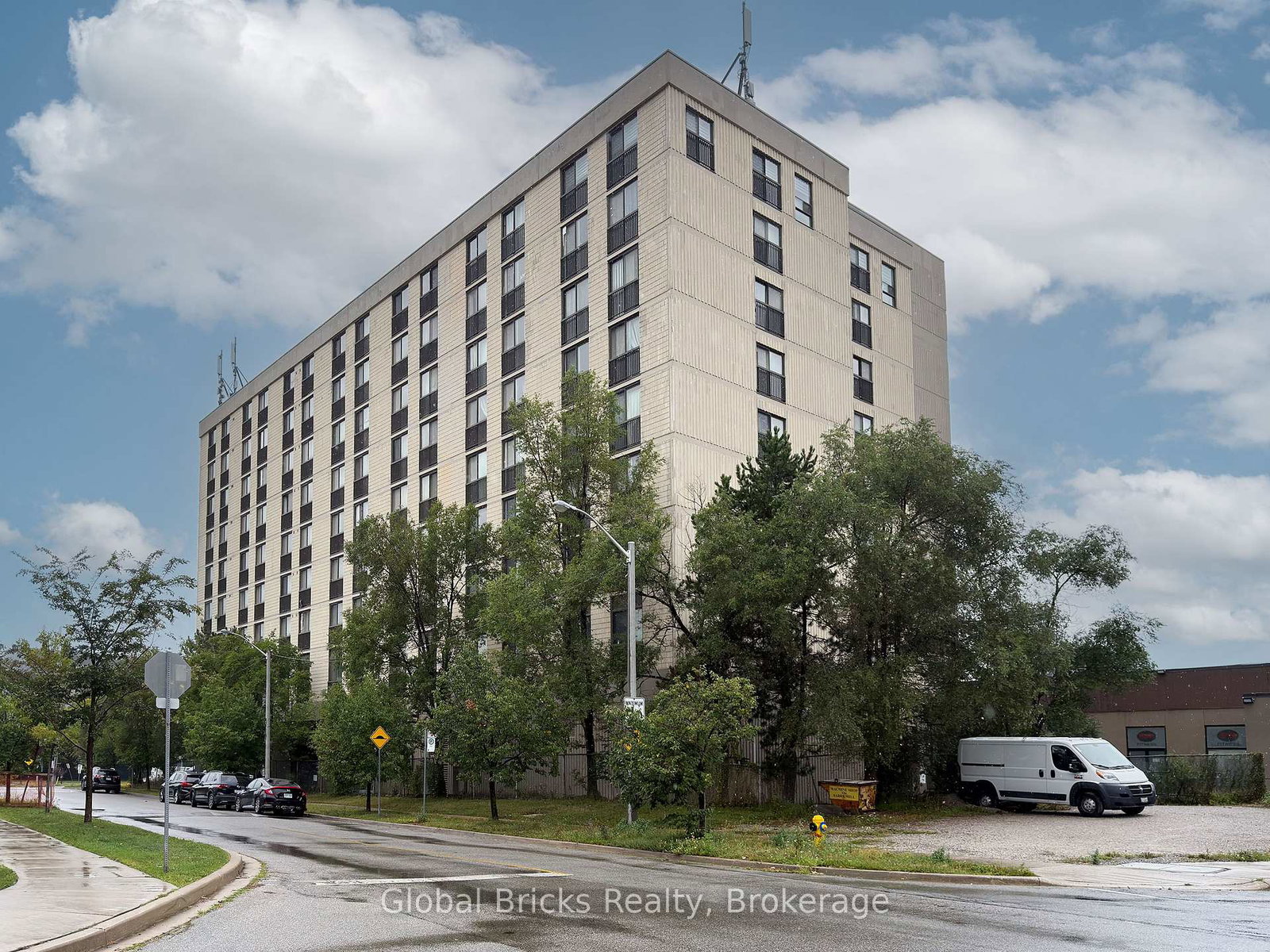 2737-keele-street-toronto-york-ontario-w13707116