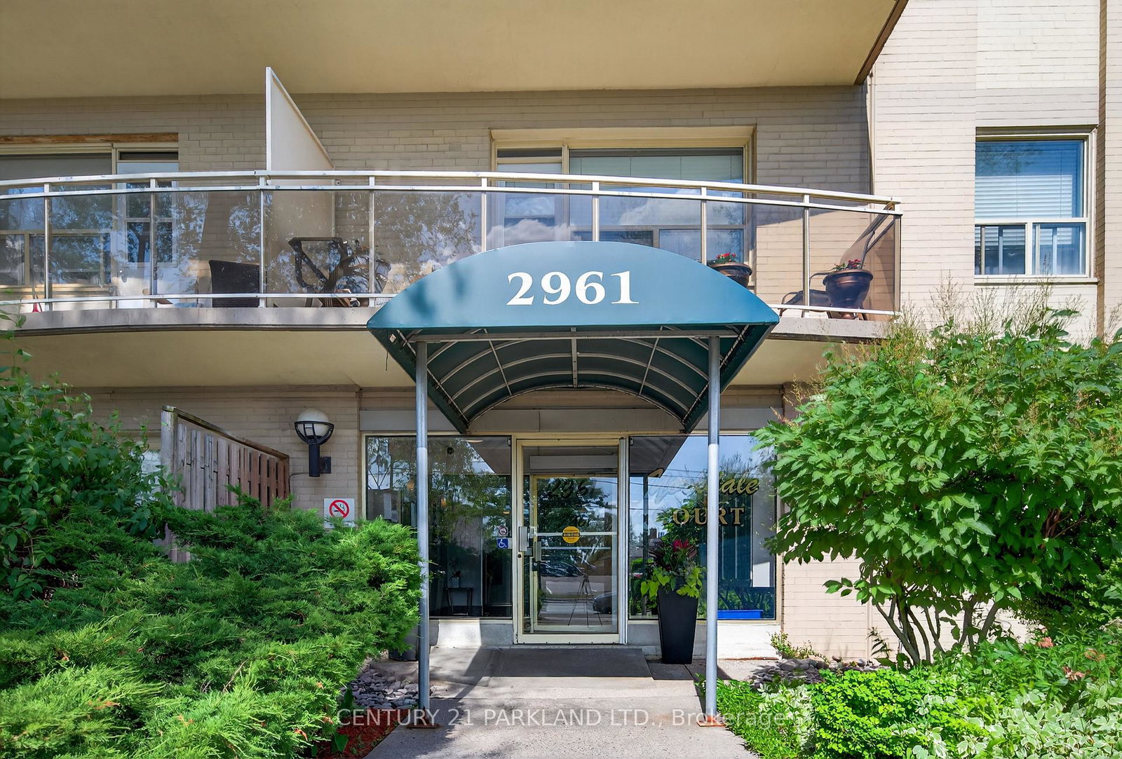 2961-dufferin-street-toronto-north-york-ontario-w13707200