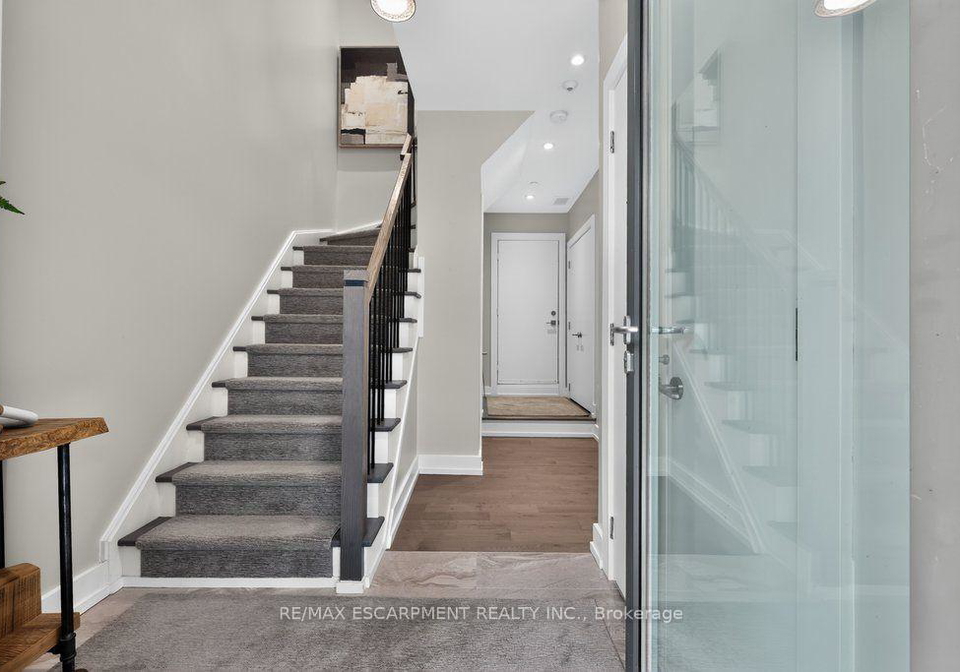 21-godfreys-lane-mississauga-ontario-w13707246