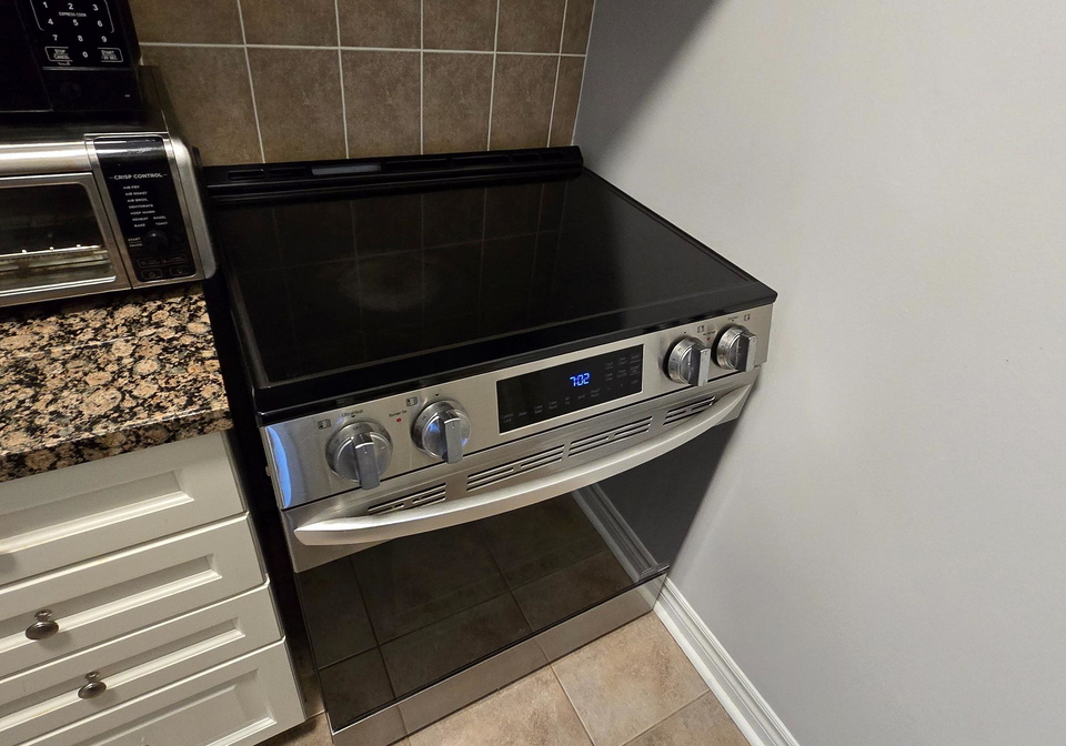 2325-central-park-drive-oakville-ontario-w13707286