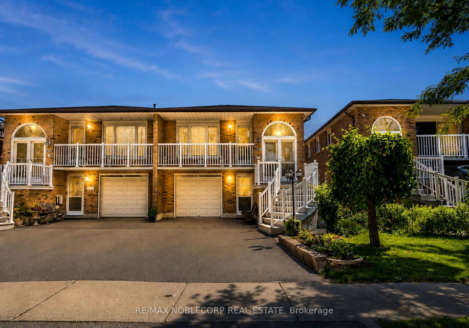 131-yatescastle-drive-toronto-york-ontario-w13707444
