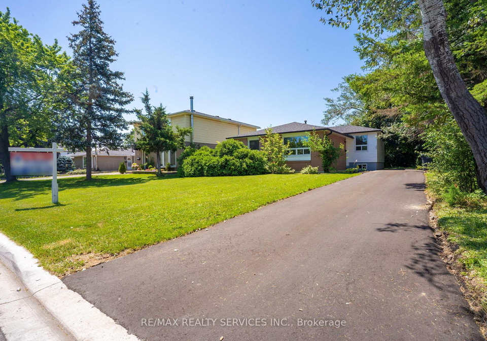 23-fidelia-crescent-brampton-ontario-w13707498
