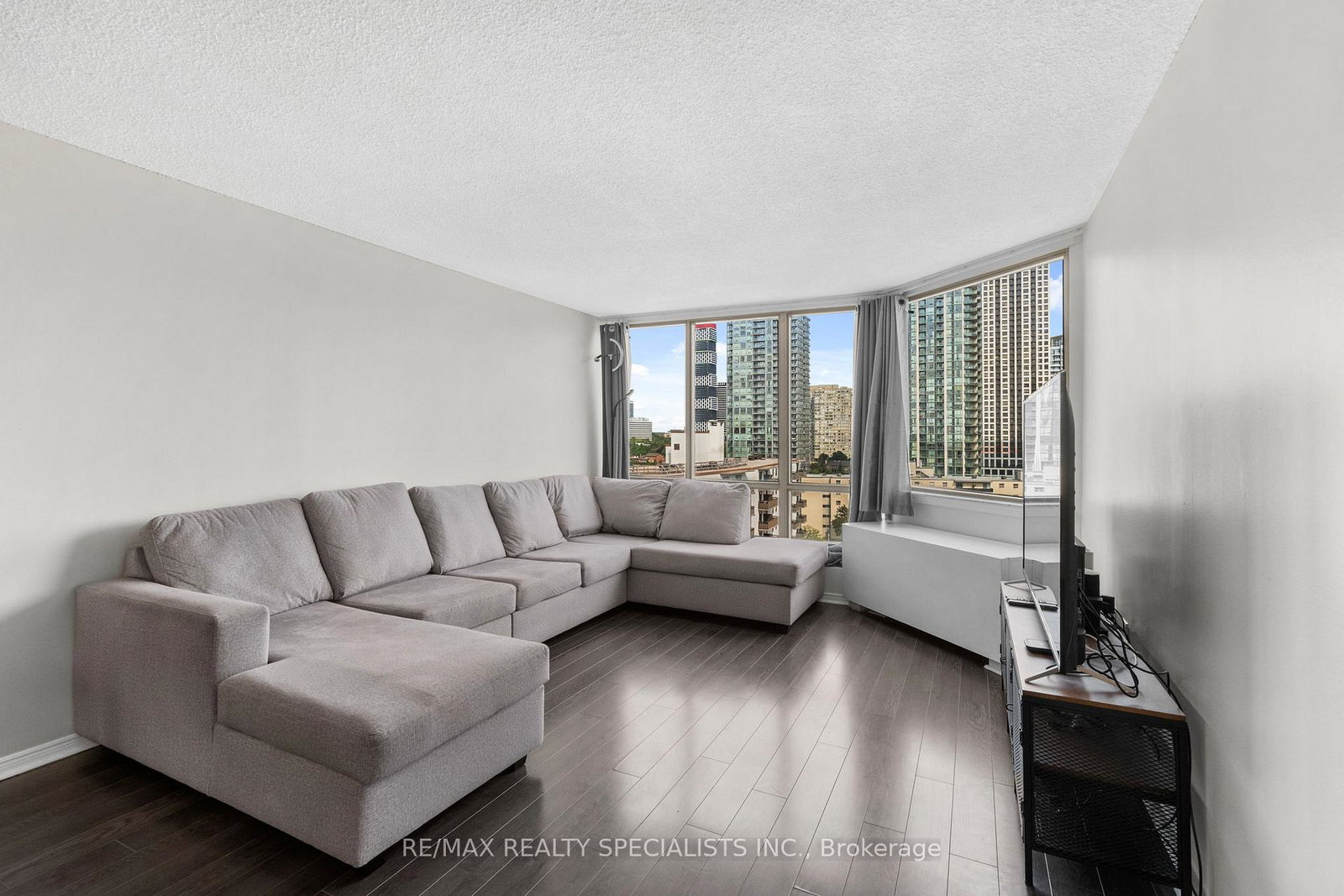 25-fairview-road-w-mississauga-ontario-w13707546
