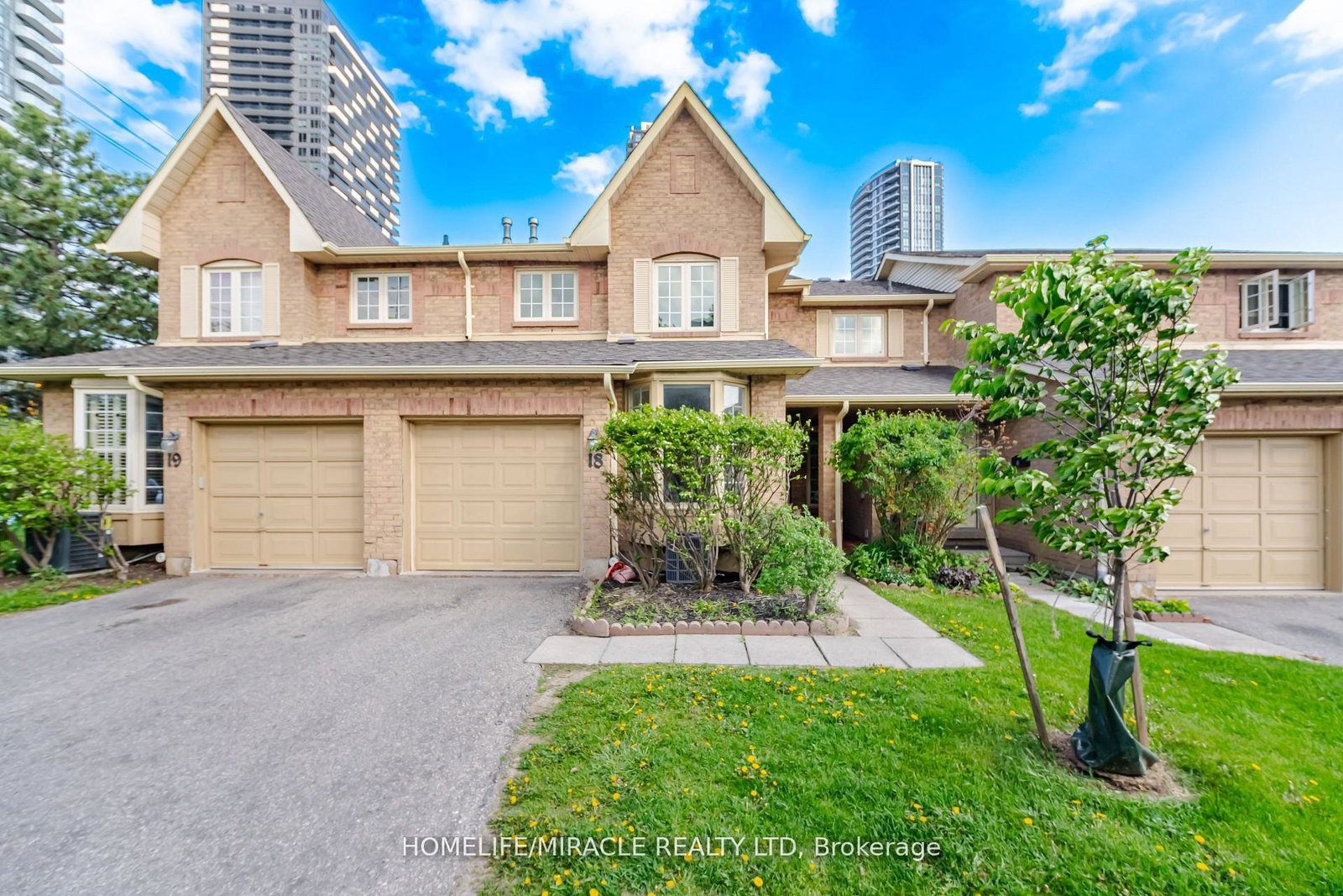 35-ceremonial-drive-mississauga-ontario-w13707670
