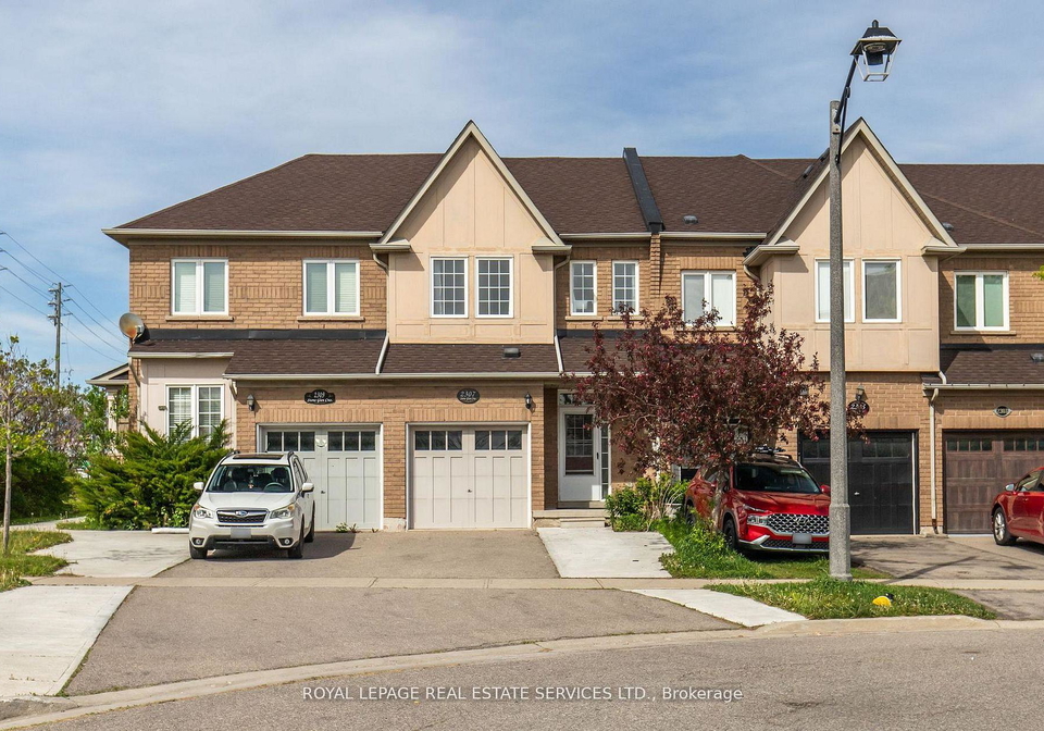 2307-stone-glen-crescent-oakville-ontario-w13707766
