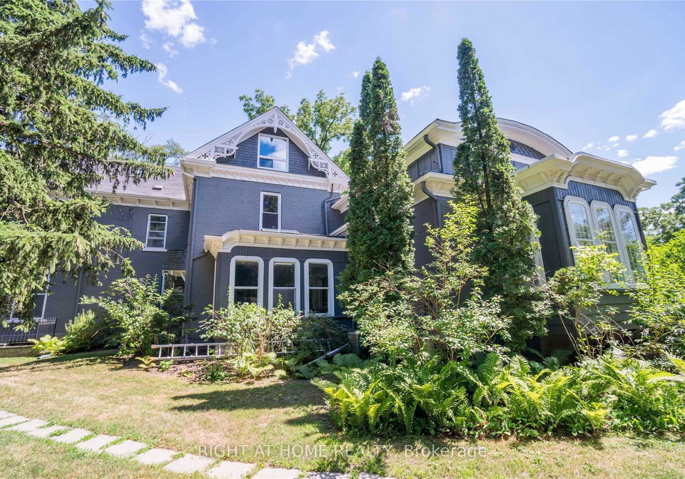 164-trafalgar-road-oakville-ontario-w13707796