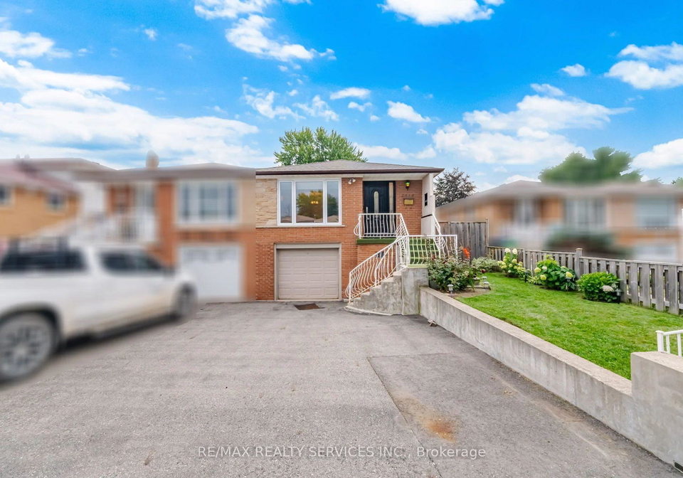 2414-whaley-drive-mississauga-ontario-w13707964