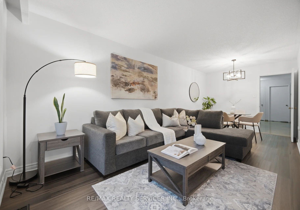 2414-whaley-drive-mississauga-ontario-w13707964
