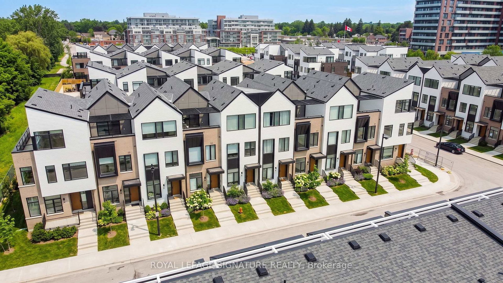 40-lou-parsons-way-s-mississauga-ontario-w13707986
