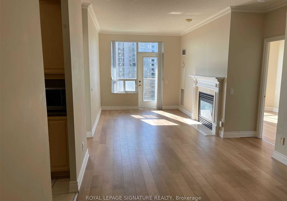 25-kingsbridge-garden-circle-mississauga-ontario-w13708108