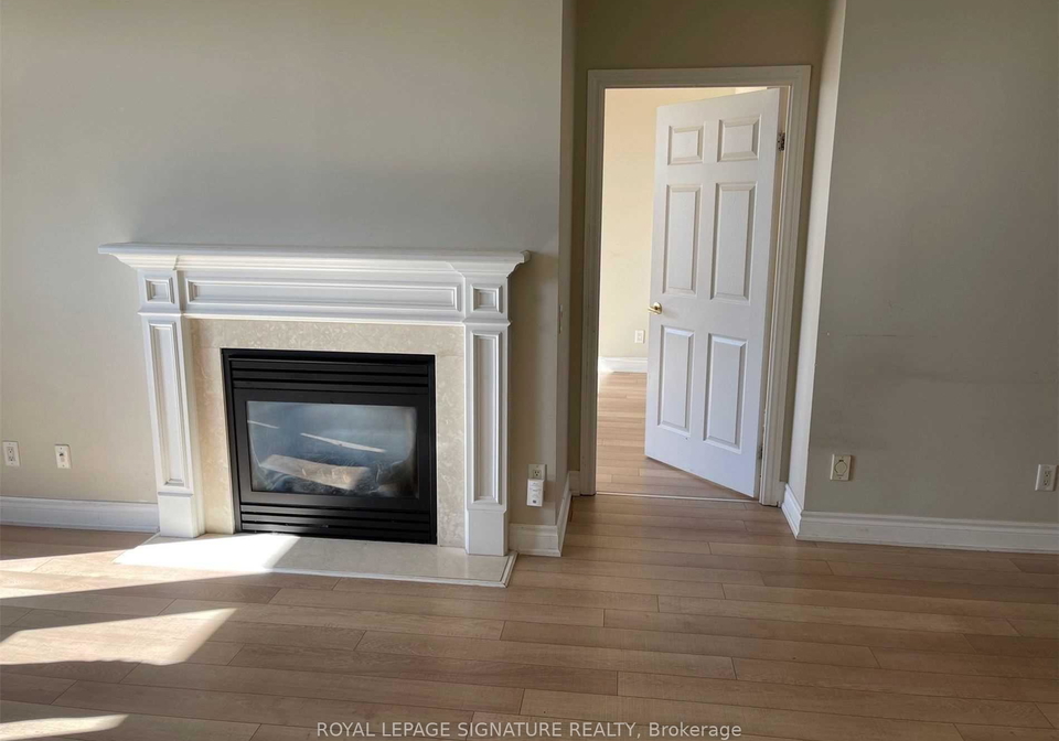 25-kingsbridge-garden-circle-mississauga-ontario-w13708108