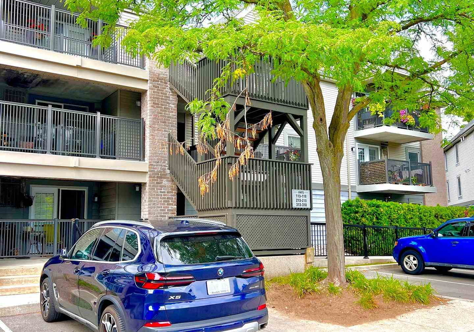 2040-cleaver-avenue-burlington-ontario-w13708302