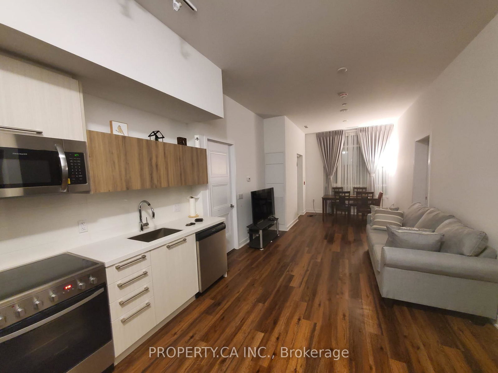 25-neighbourhood-lane-toronto-etobicoke-ontario-w13708378