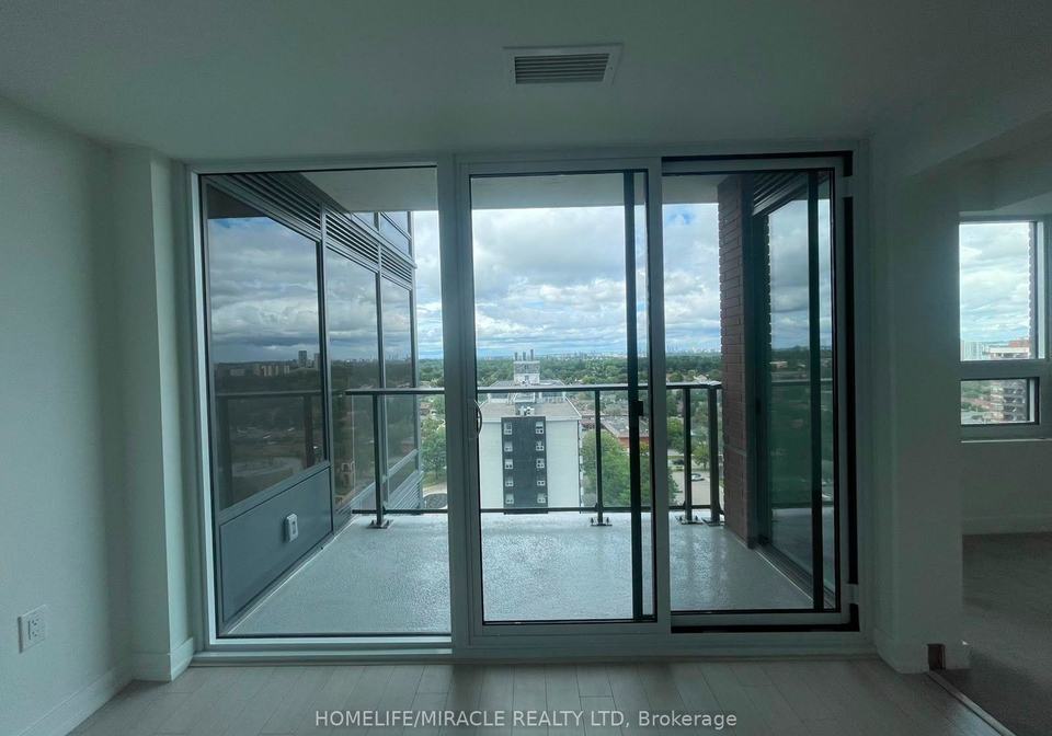 4010-eglinton-avenue-w-toronto-etobicoke-ontario-w13708464