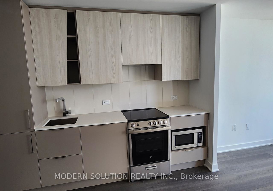 3900-confederation-parkway-mississauga-ontario-w13708596