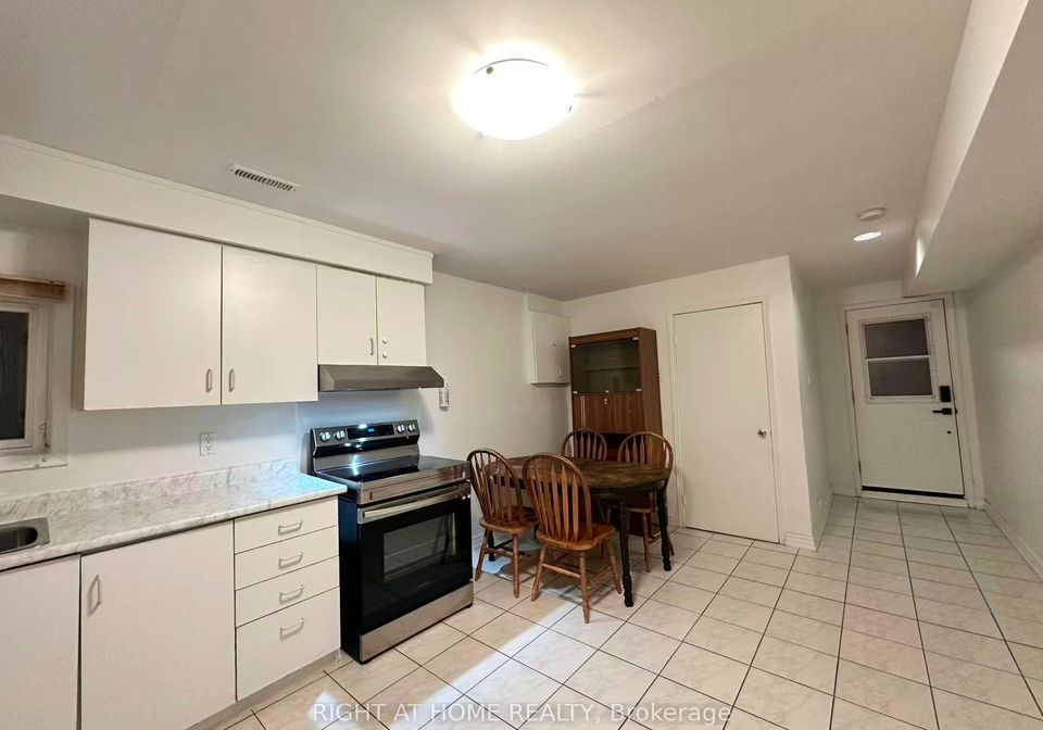 4125-bishopstoke-lane-mississauga-ontario-w13708702