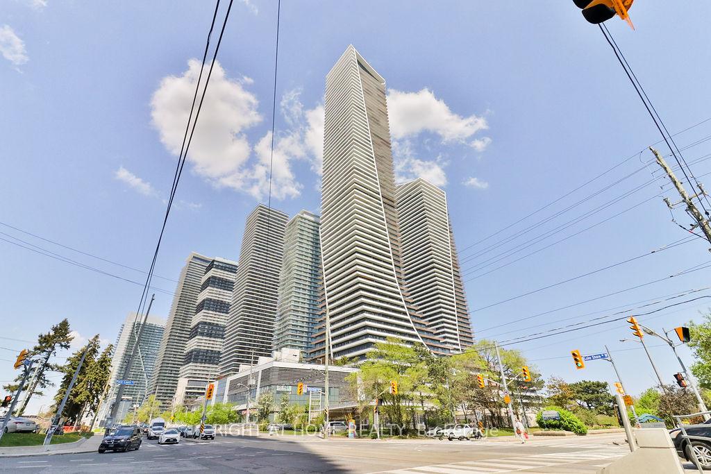 30-shore-breeze-drive-toronto-etobicoke-ontario-w13708980