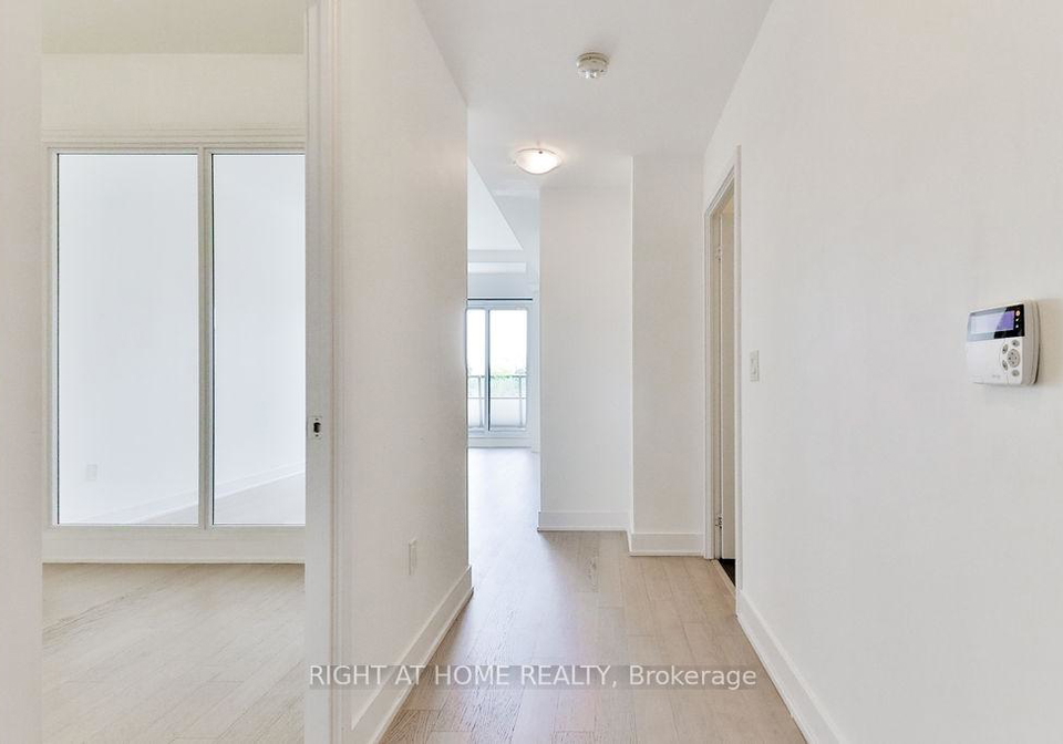 30-shore-breeze-drive-toronto-etobicoke-ontario-w13708980