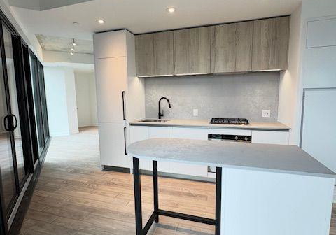 2625-dundas-street-w-toronto-toronto-ontario-w13708992